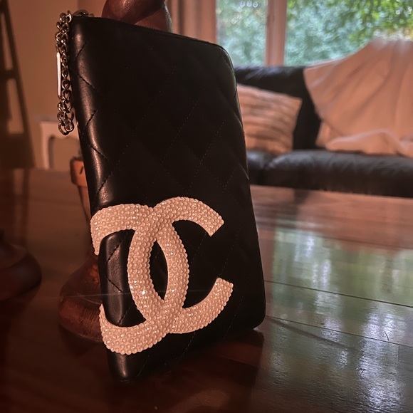 Traded CHANEL Swarovski 🤩 Crystal strassed clutch - Picture 4 of 16